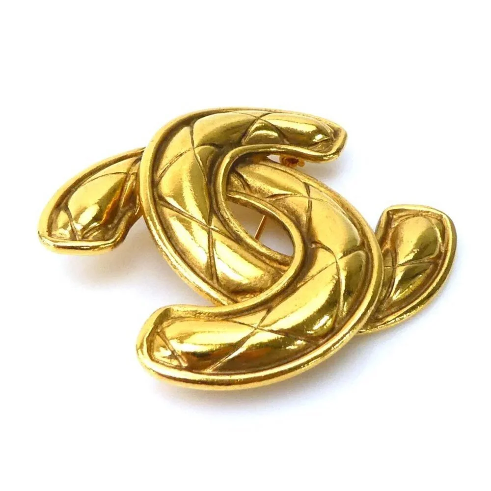 CHANEL Authentic Gold Logo Brooch - Picture 2 of 5